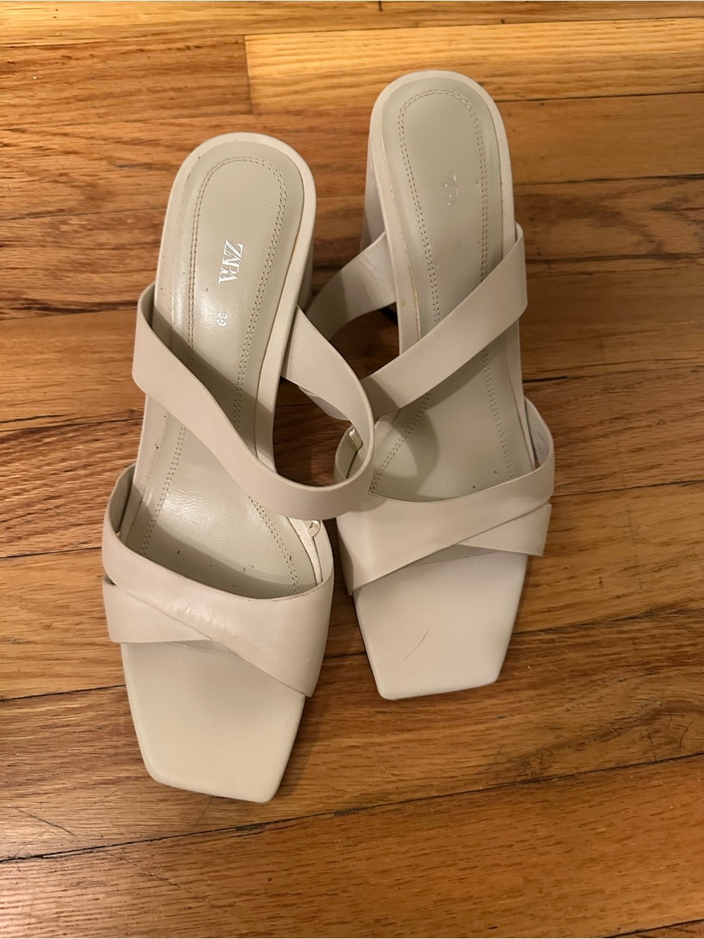 Zara Neutral Crossover Strap Block Heel Sandals (never wore these)